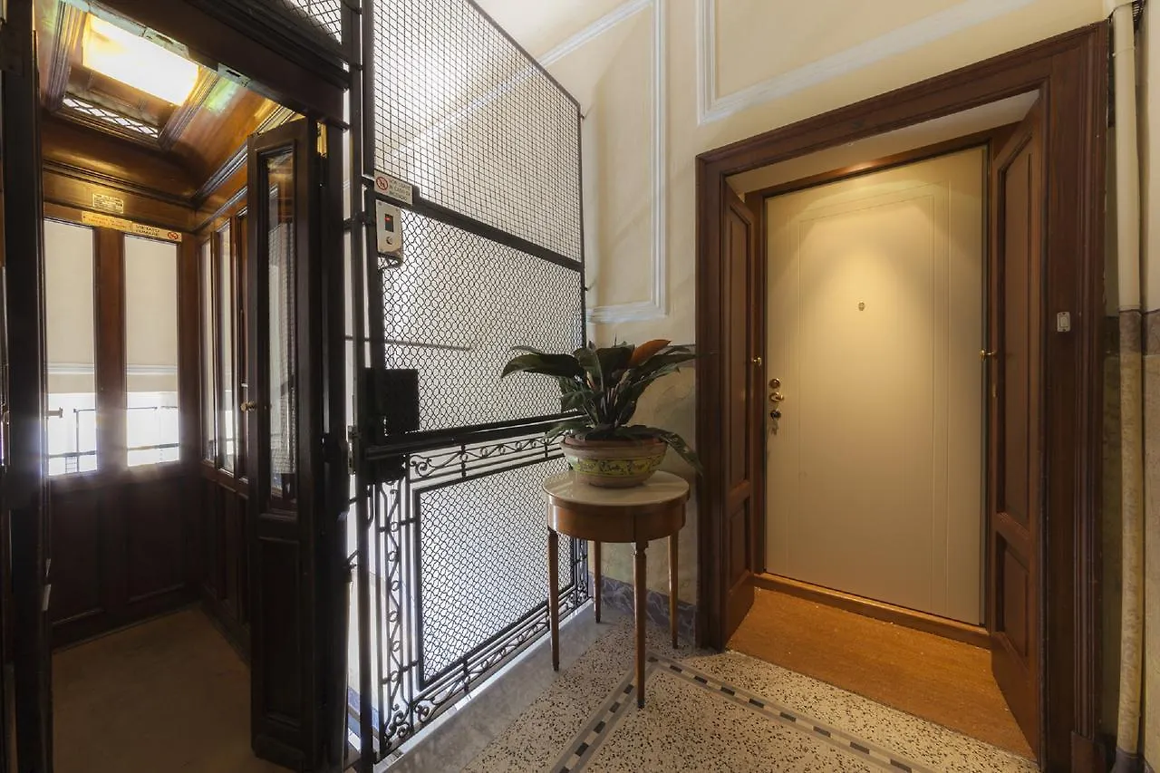 Bronzino House Bed and Breakfast Milano Bed & Breakfast