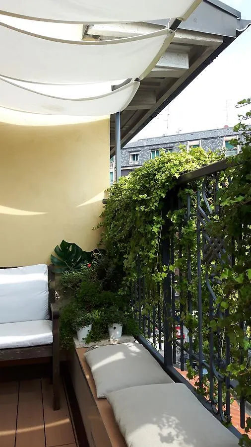 לינה וארוחת בוקר מילאנו Bronzino House
